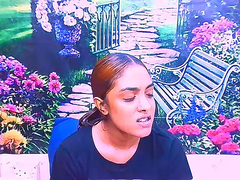 IndianPretty1 online show from November 17, 2025, 5:24 am