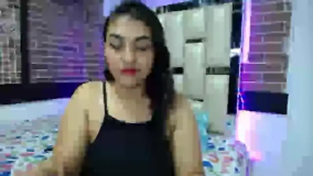 yuliet latin69 online show from December 19, 2025, 1:29 pm