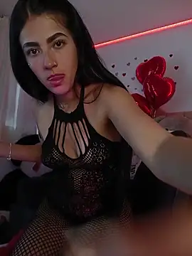 Snapshot of eimyy_rouse chatting on February 16, 2026, 8:05 pm eimyy rouse online show from February 16, 2026, 8:05 pm