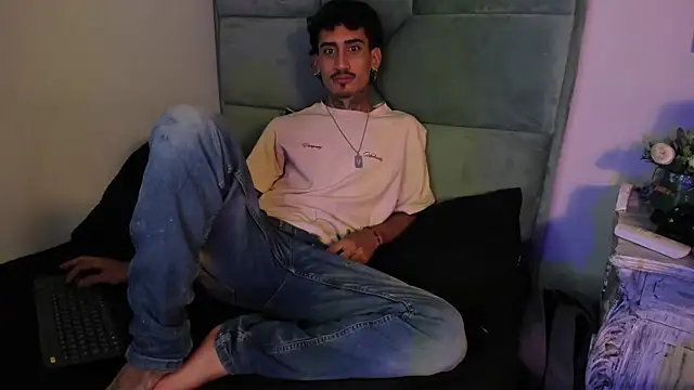 Mr Strike online show from December 15, 2025, 7:07 pm