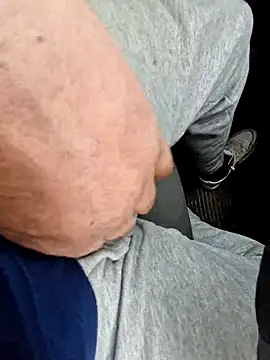 Snapshot of Djemi_7 chatting on February 12, 2026, 9:04 am Djemi 7 online show from February 12, 2026, 9:04 am