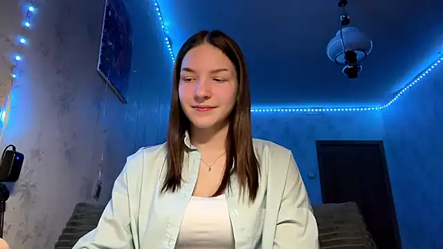 Beauty miIa online show from November 13, 2025, 5:45 pm