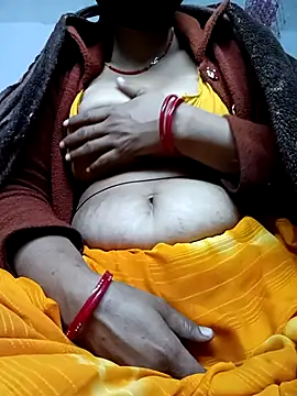 QRESABABY online show from December 15, 2025, 10:03 pm