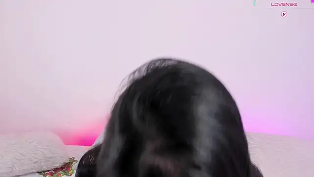 Sophie Duarte online show from December 15, 2025, 5:23 am