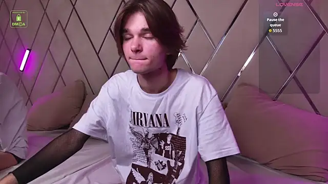 Snapshot of DavidLeatherhofff chatting on November 4, 2025, 4:44 am DavidLeatherhofff online show from November 4, 2025, 4:44 am