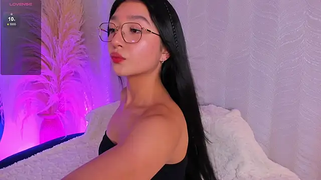 sydney miller  online show from July 15, 2026, 1:33 am