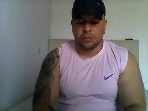 saitamahero1990 online show from July 3, 2026, 1:17 pm