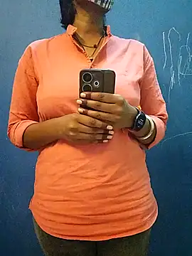 Snapshot of Rinki_hoty chatting on October 25, 2025, 7:05 am Rinki hoty online show from October 25, 2025, 7:05 am