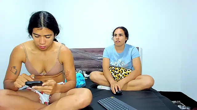 Snapshot of AshleyDeLuca_ chatting on February 2, 2026, 11:03 pm AshleyDeLuca online show from February 2, 2026, 11:03 pm