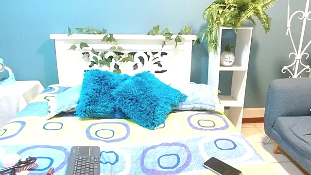 Samantha  Benet online show from February 6, 2026, 8:34 pm