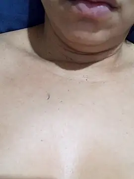 Snapshot of Bruninhadeusa chatting on January 14, 2026, 11:16 am Bruninhadeusa online show from January 14, 2026, 11:16 am