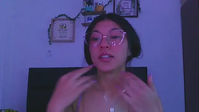 Snapshot of LissyM chatting on November 22, 2025, 1:59 am LissyM online show from November 22, 2025, 1:59 am