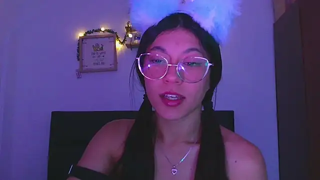 Snapshot of LissyM chatting on November 26, 2025, 3:07 am LissyM online show from November 26, 2025, 3:07 am