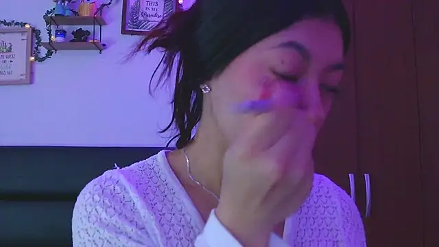 Snapshot of LissyM chatting on December 14, 2025, 8:02 pm LissyM online show from December 14, 2025, 8:02 pm