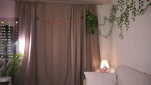 KissyCloud online show from November 30, 2025, 9:35 am