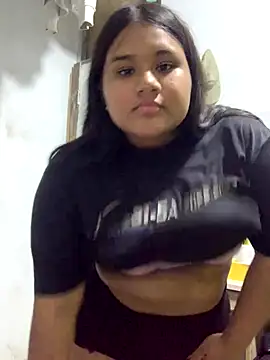 Snapshot of Roooou18 chatting on October 23, 2025, 3:50 am Roooou18 online show from October 23, 2025, 3:50 am