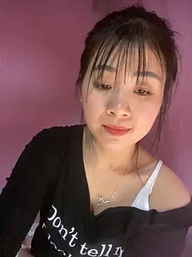 Snapshot of o-one-o chatting on December 18, 2025, 3:51 pm o-one-o online show from December 18, 2025, 3:51 pm