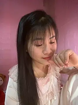 Snapshot of o-one-o chatting on February 11, 2026, 2:22 pm o-one-o online show from February 11, 2026, 2:22 pm