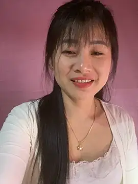 Snapshot of o-one-o chatting on February 18, 2026, 3:19 pm o-one-o online show from February 18, 2026, 3:19 pm