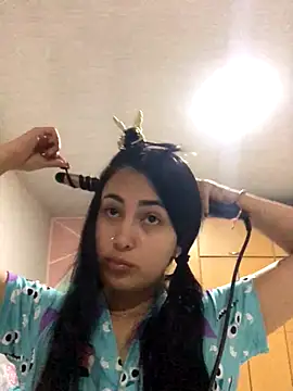 Snapshot of MAVI_EC chatting on November 4, 2025, 10:58 am MAVI EC online show from November 4, 2025, 10:58 am