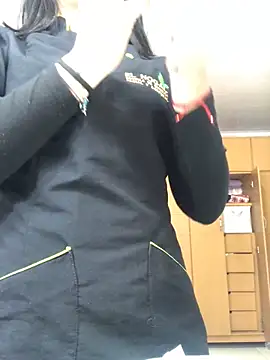 Snapshot of MAVI_EC chatting on November 15, 2025, 10:45 am MAVI EC online show from November 15, 2025, 10:45 am