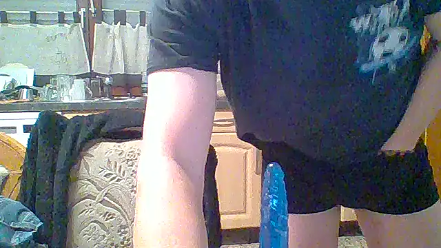 Snapshot of tommy3300 chatting on November 15, 2025, 4:10 am tommy3300 online show from November 15, 2025, 4:10 am