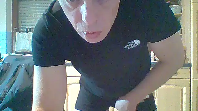 Snapshot of tommy3300 chatting on November 20, 2025, 4:56 am tommy3300 online show from November 20, 2025, 4:56 am