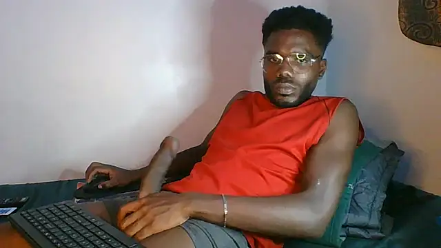 Snapshot of Suamyst_25 chatting on June 21, 2026, 6:05 am Suamyst 25 online show from June 21, 2026, 6:05 am