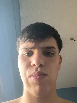 lucaaa 01 online show from October 23, 2025, 7:34 pm