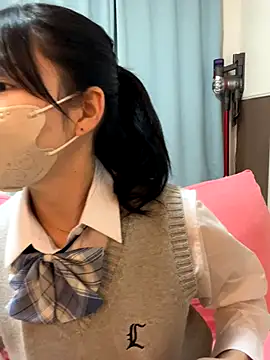 Snapshot of school_ch chatting on December 5, 2025, 1:20 pm school ch online show from December 5, 2025, 1:20 pm