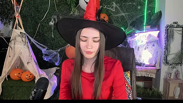 Snapshot of lollyrais chatting on October 31, 2025, 1:45 pm lollyrais online show from October 31, 2025, 1:45 pm