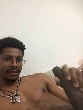 Albert Madrid online show from December 5, 2025, 8:27 pm