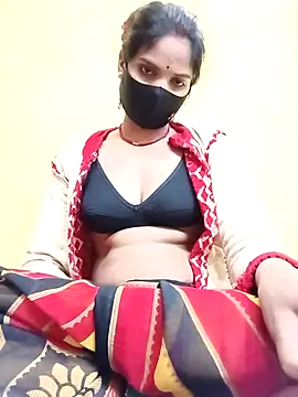 Snapshot of Shreya-750 chatting on November 21, 2025, 4:27 pm Shreya-750 online show from November 21, 2025, 4:27 pm