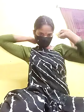 Snapshot of Shreya-750 chatting on November 26, 2025, 8:48 am Shreya-750 online show from November 26, 2025, 8:48 am