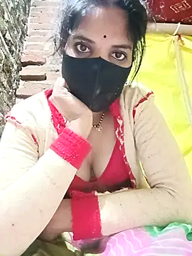 Snapshot of Shreya-750 chatting on December 18, 2025, 6:58 pm Shreya-750 online show from December 18, 2025, 6:58 pm