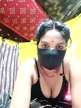 Snapshot of Shreya-750 chatting on January 6, 2026, 5:27 pm Shreya-750 online show from January 6, 2026, 5:27 pm