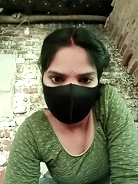 Snapshot of Shreya-750 chatting on February 17, 2026, 1:57 am Shreya-750 online show from February 17, 2026, 1:57 am