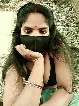 Snapshot of Shreya-750 chatting on March 8, 2026, 6:39 am Shreya-750 online show from March 8, 2026, 6:39 am