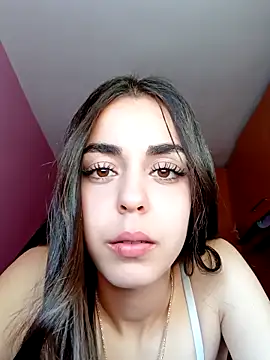 cotoncandyy online show from October 27, 2025, 2:43 pm