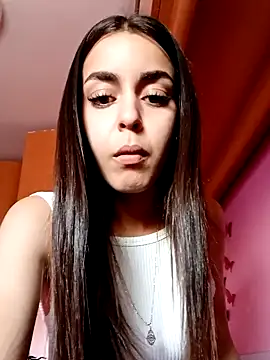 Snapshot of cotoncandyy chatting on December 3, 2025, 3:43 pm cotoncandyy online show from December 3, 2025, 3:43 pm