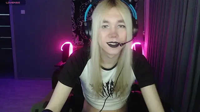 Snapshot of stiff_boys chatting on February 3, 2026, 5:29 pm stiff boys online show from February 3, 2026, 5:29 pm