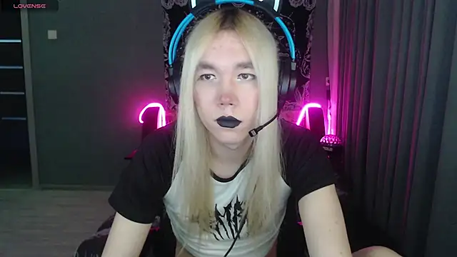 Snapshot of stiff_boys chatting on February 10, 2026, 5:39 pm stiff boys online show from February 10, 2026, 5:39 pm