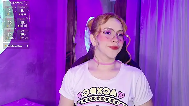 sussiestrawberry online show from November 12, 2025, 10:15 am