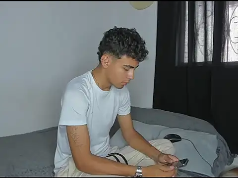 Snapshot of Daniel_Hot276 chatting on January 12, 2026, 7:19 pm Daniel Hot276 online show from January 12, 2026, 7:19 pm