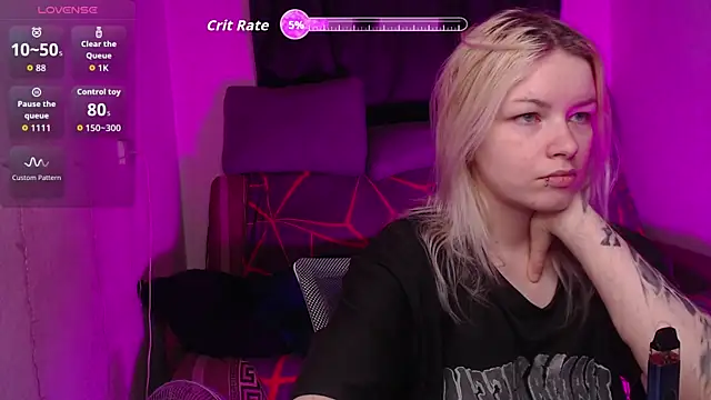 CherryNight6 online show from May 26, 2026, 10:28 pm