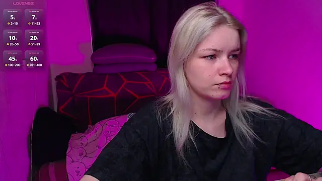 CherryNight6 online show from June 23, 2026, 9:13 pm