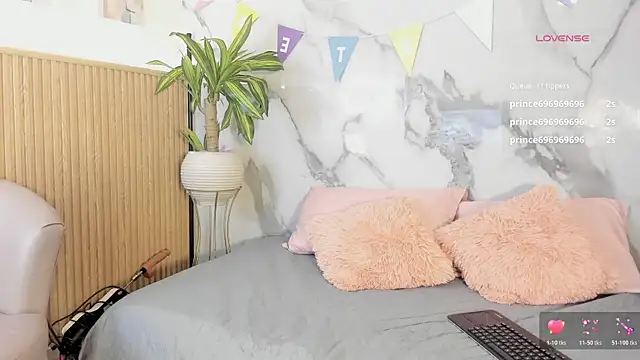 Fyre divine online show from April 8, 2026, 10:26 am