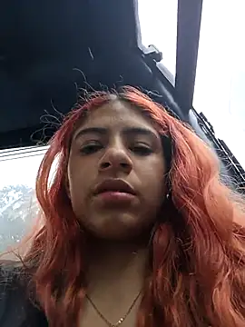 Lunatemptress4 online show from October 29, 2025, 1:24 pm