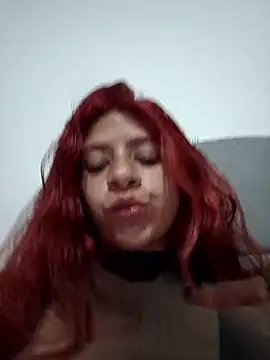 Lunatemptress4 online show from December 14, 2025, 1:11 am