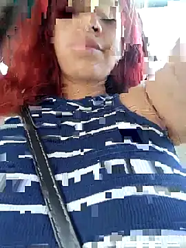 Lunatemptress4 online show from December 17, 2025, 4:02 pm